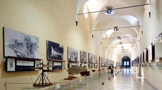 Inifrån museum Musum of Science and Technology.