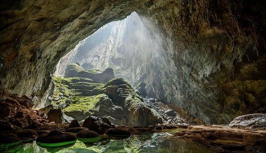 En bild av Doline 1 i Son Doong grottan